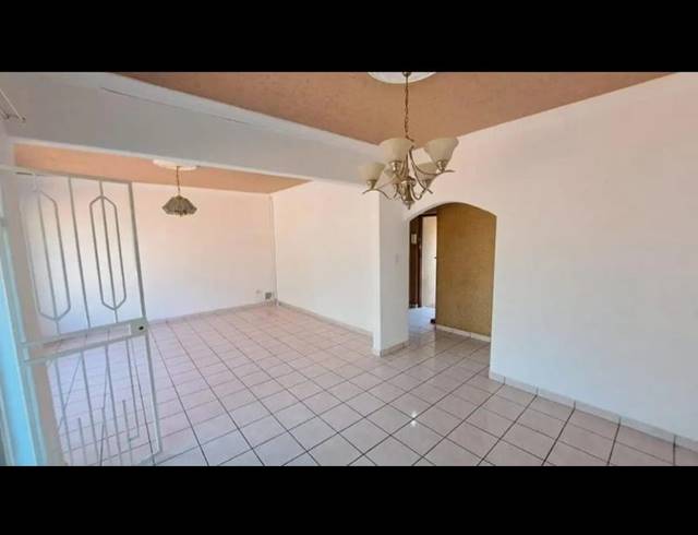 3 BEDROOM HOUSE FOR SALE IN MULBARTON